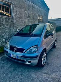 Mercedes Classe A NEOPATENTATI 