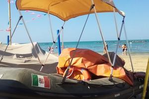 Gommone con carrello