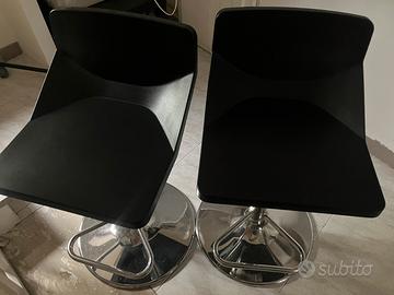 Due sedie da bar