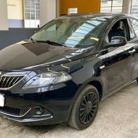 LANCIA Ypsilon 1.2 69 CV 5 porte GPL Silver PREZ