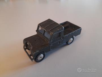 Land Rover modellino Corgi Toys riverniciato 