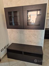 mobile tv e vetrina ikea