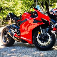 ducati panigale v4 