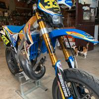 TM 125 supermotard mono braccio