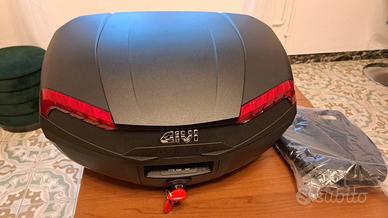 Portapacchi kappa kr9053 e  Bauletto Givi 46 LT