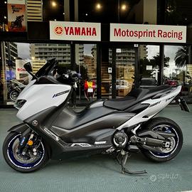 Yamaha T Max 560