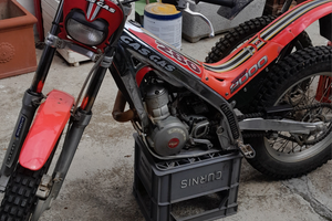 Moto trial gasgas txt2000 280cc