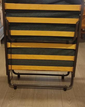 letto singolo pieghevole con ruote