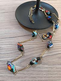 Collana etnica con pietre di vetro colorato