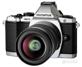 Olympus omd em-5 con 12-50 nuova