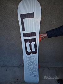 Snowboard LibTech 152 cm + attacchi Raiden M