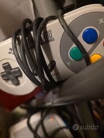 Nintendo mini console con giochi super mario world