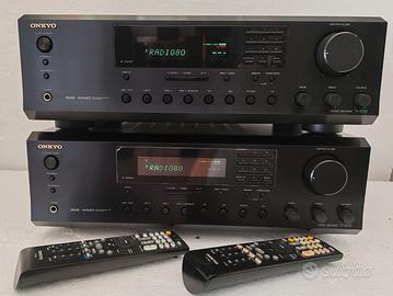 Due sintoamplificatori ONKYO TX-8255 