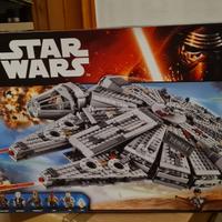 LEGO Star Wars 75105 Millennium Falcon