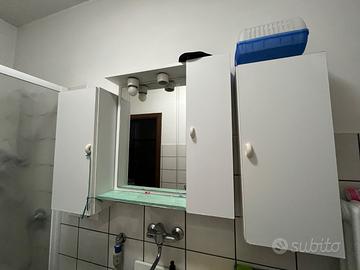Specchiera da bagno + armadietti