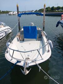 Boston whaler 19 outrage