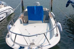 Boston whaler 19 outrage