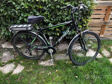 Bicicletta con pedalata assistita