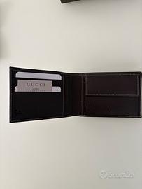 Portafoglio Gucci uomo.