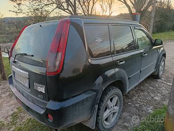 Nissan x trail 