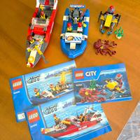 LEGO City Fire Boat 60005 + Scooter Sub 60090