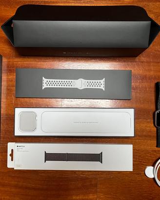 Apple Watch Series 4 Nike Edition (44mm)