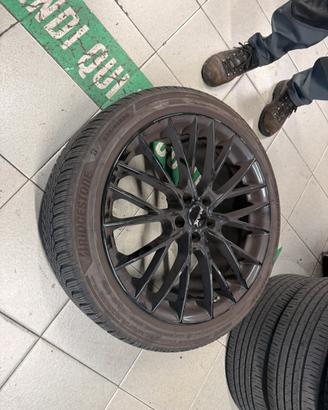 Gomme invernali 235/45 R20