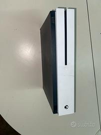 Xbox One S + Caricatore Per Joypad