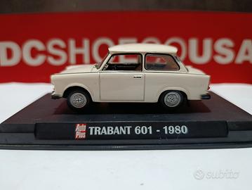 Modellino Trabant 601 del 1980 in scala 1/43