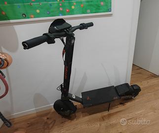 Momopattino Kukirin G4 