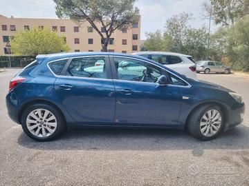 Opel Astra j Cosmo ecotec