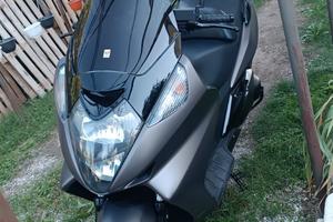 scooter Honda 600