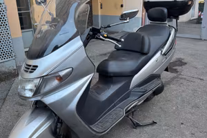 Suzuki BURGMAN 400