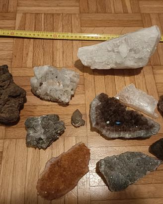 lotto di minerali e pietre da collezione 