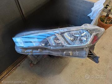 Nissan Micra Faro anteriore sx 2017 in poi