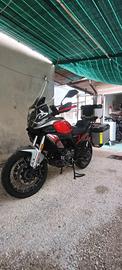 Moto QJ550 srt