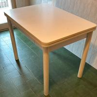 Tavolo da pranzo allungabile con 4 sedie