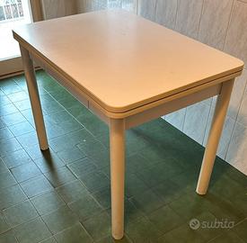 Tavolo da pranzo allungabile con 4 sedie