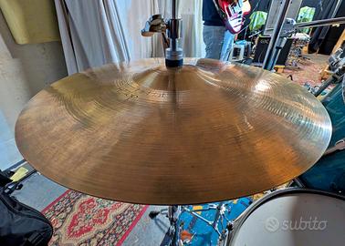 Paiste 14" Signature Medium Hi-Hat