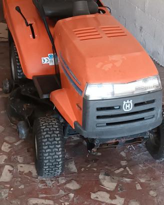 trattorino tagliaerba husqvarna CT 160