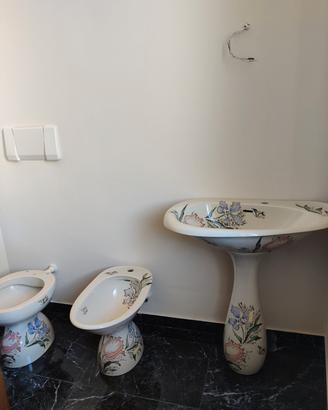 SANITARI DECORATI A MANO