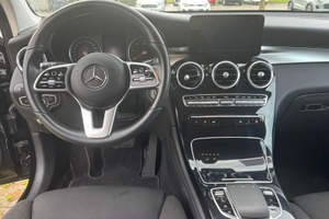 Mercedes- BENZ GLC 200 D 4MATIC