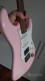 Squier by Fender classic vibe stratocaster PINK