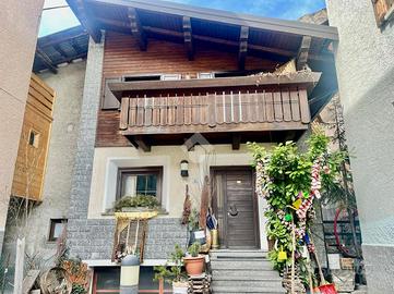 CASA INDIPENDENTE A VALDIDENTRO