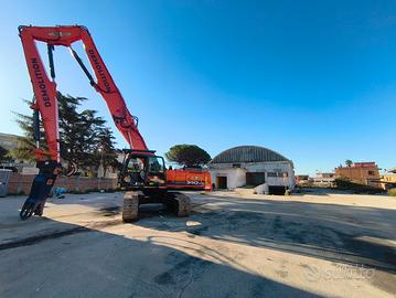 Escavatore da demolizione