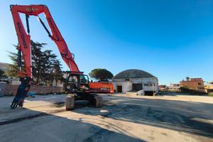 Escavatore da demolizione