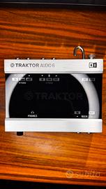 Traktor Scratch A6