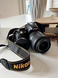 NIKON D3100 / Obiettivo 18-55 / borsa