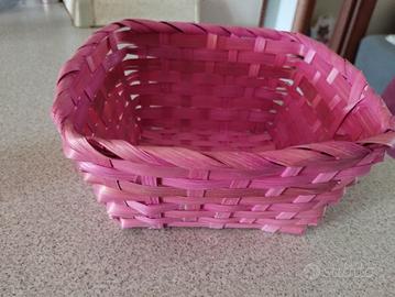 Cestino in vimini color rosa 