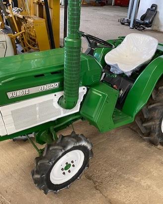 Trattore Kubota B1600 con kit a 3 punti